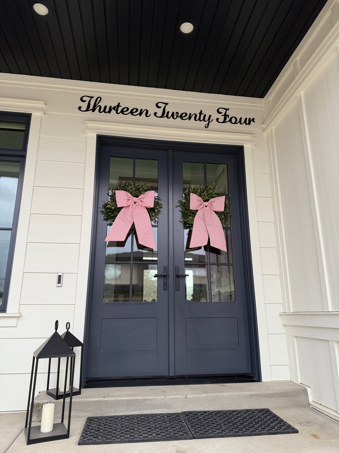 Coming Home: Simple Ways to Make Your House Feel Cozy for the Holidays