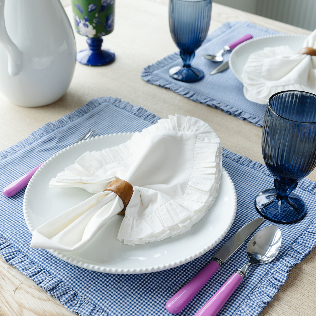 White Ruffled Napkins - Set of 4
