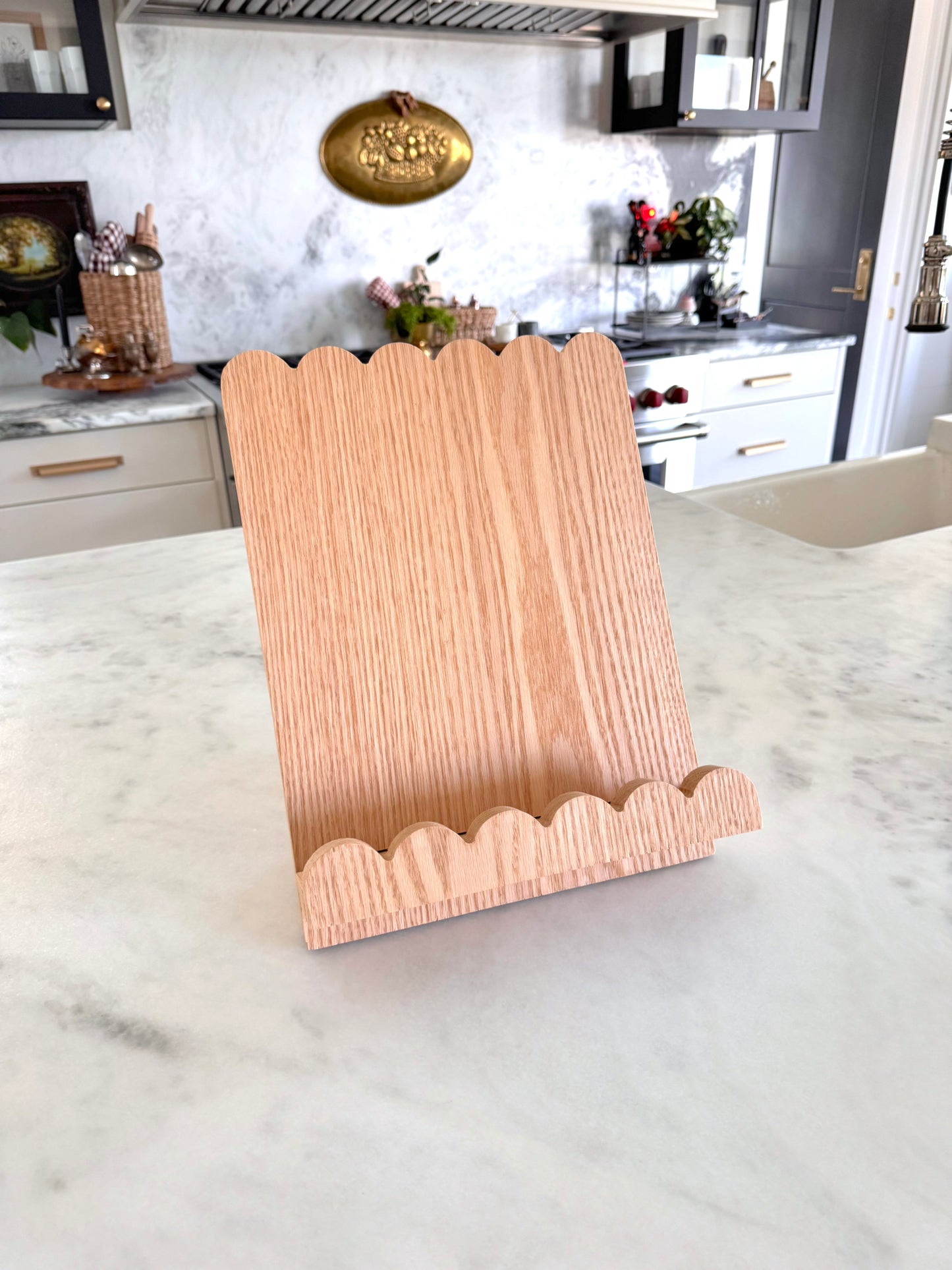 Scalloped Oak Cookbook Holder